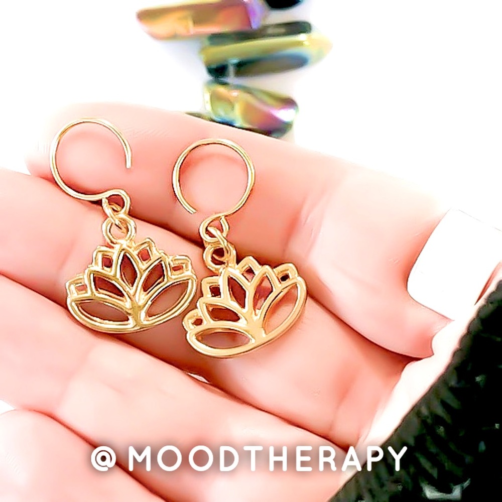 3 x gold filigree lotus flower dangle earrings